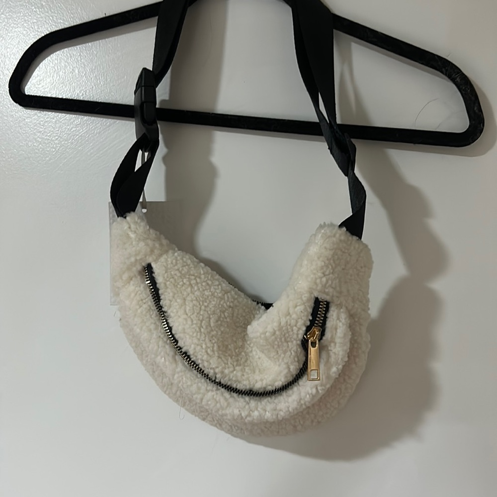 Fanny pack